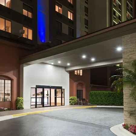 Holiday Inn Express & Suites - Nearest Universal Orlando By Ihg-2